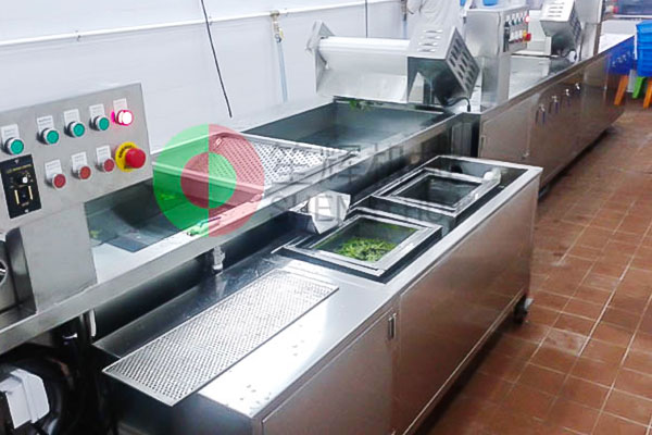 Nuestra empresa diseña la línea de producción de productos de limpieza de vegetales para la compañía YCB de Hong Kong.