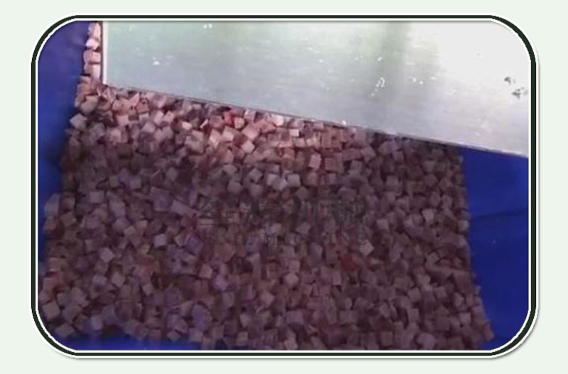 cortador de cubos de carne