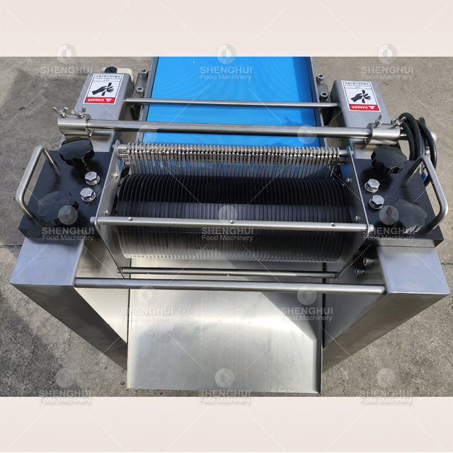 Máquina automática para cortar piel de pescado; equipo de procesamiento de productos del mar; cortadora de piel de pescado.
