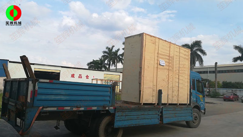 Productos de los clientes:productos de limpieza de bacalao y aparatos especiales de elevación.