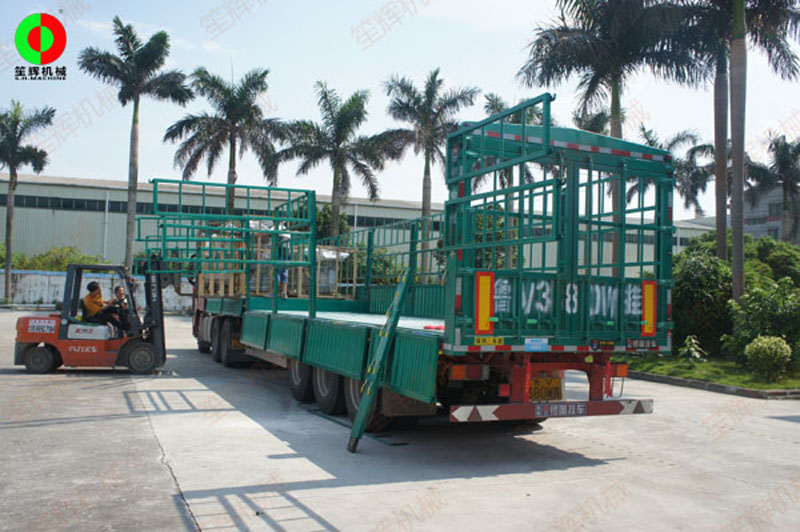 Zhu,cliente de Shandong,se terminóy puso en funcionamiento una lavadora de hortalizas vorágicas.