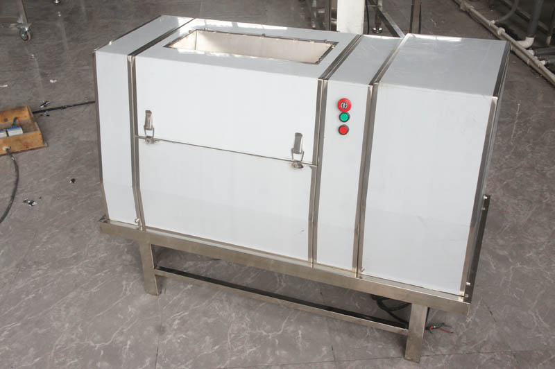 m&aacute;quina de cortar carne de la cocina